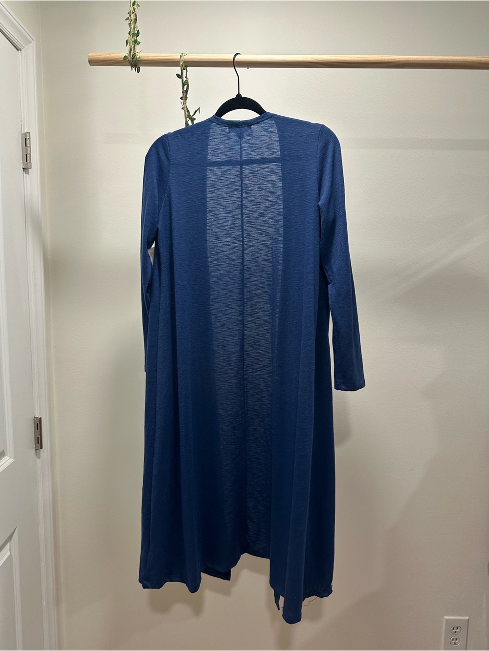 LuLaRoe Long Open-Front Robe in Deep Blue - Picture 4 of 4